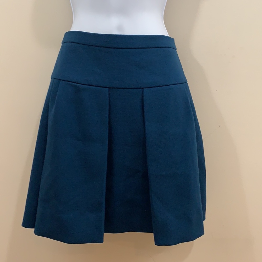 J. Crew Front Pleated Above the Knee Skirt  Sz 8